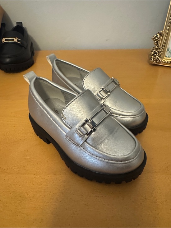 GAP Other - GAP Silver Metallic Platform Loafers for Kids